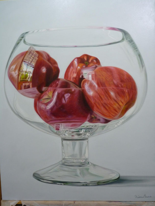 manzana en copa de cristal