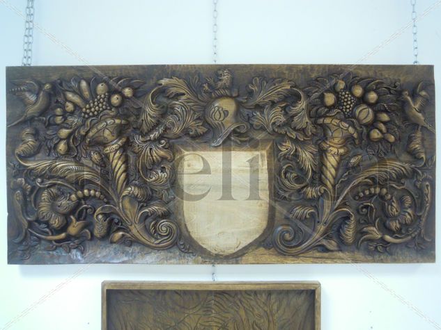 Escudo Heráldico Carving Figurative