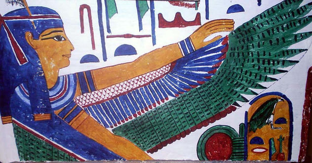 Diosa Maat arrodillada con las alas desplegadas