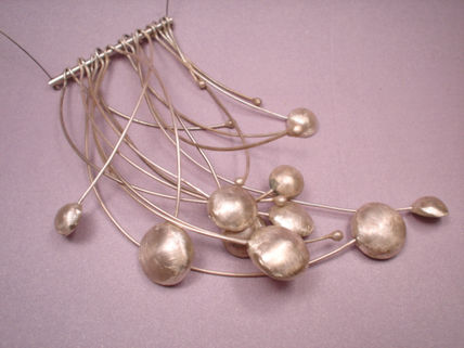 Collar de plata
