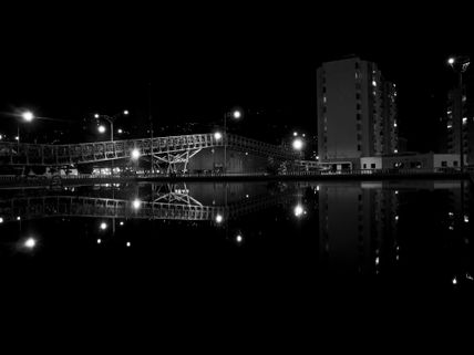 Mirrortown