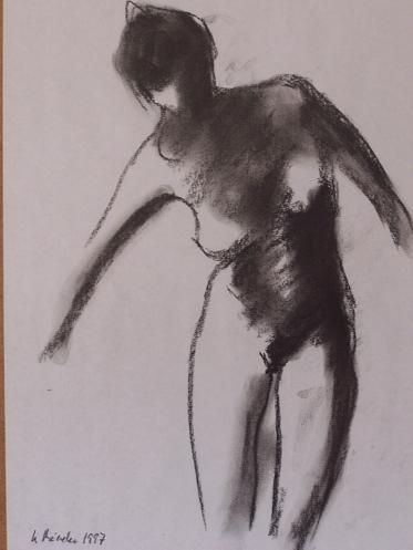 Figura Charcoal