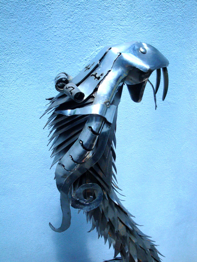DETALLE COBRA BLANCA