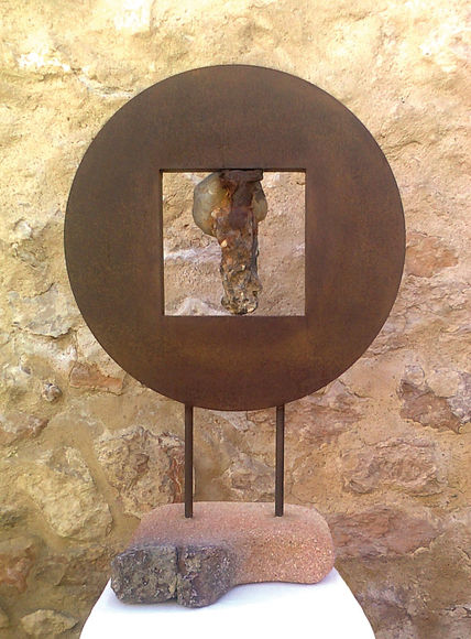 Ventana y objeto al...
