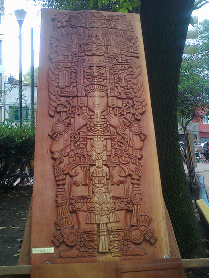 EL REY BUTZ TILIU Madera Figurativa