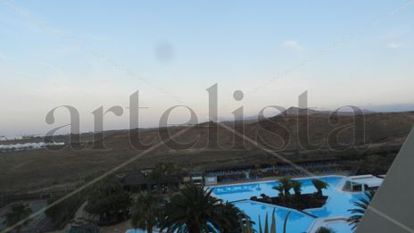 Paisaje con piscina