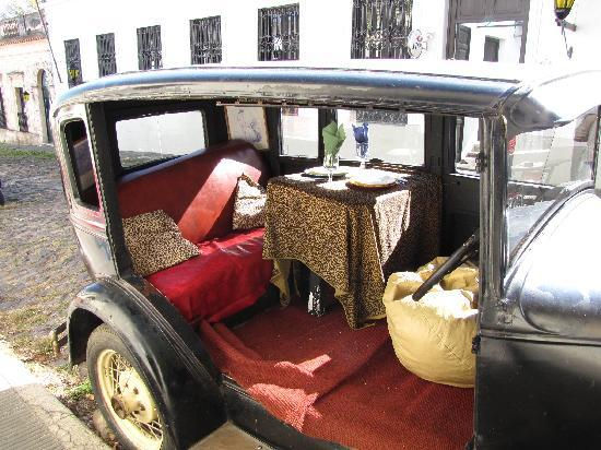 Instalación Ford A 1930 auto romántico- por Billy Azulay 