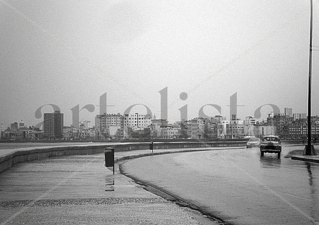 Via Malecon Travel Black and White (Digital)