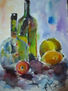 Botellas de licor con fruta