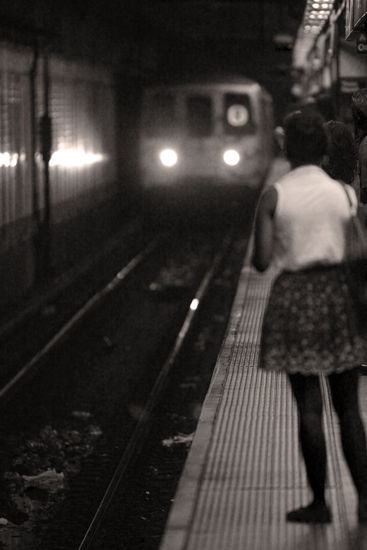 The Train Bodegones Blanco y Negro (Digital)