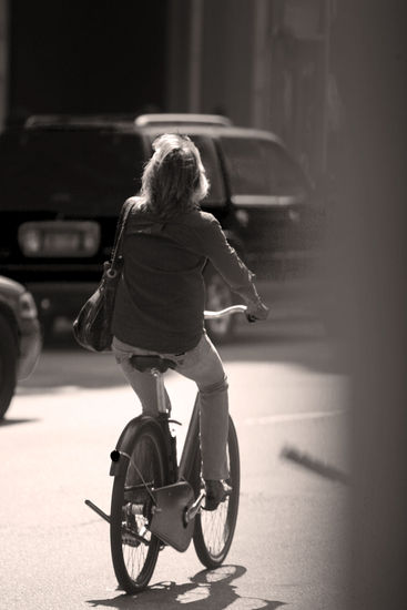 Bike Bodegones Blanco y Negro (Digital)