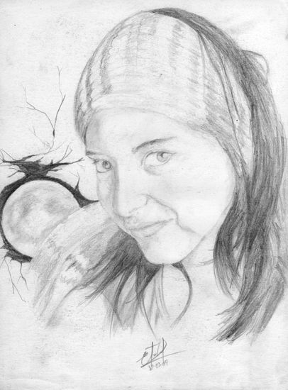 LaJu Pencil (Black) Paper Portrait