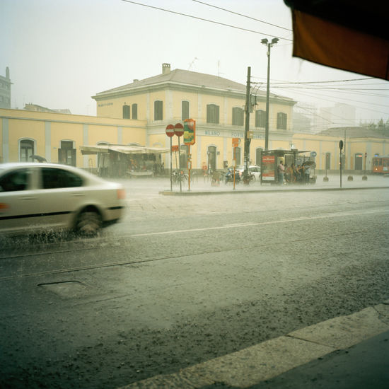 Lluvia en la ciudad Otras temáticas Color (Química)