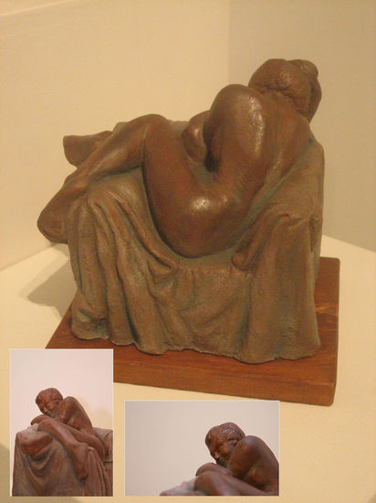 Siesta/Migdiada Terracotta Figurative