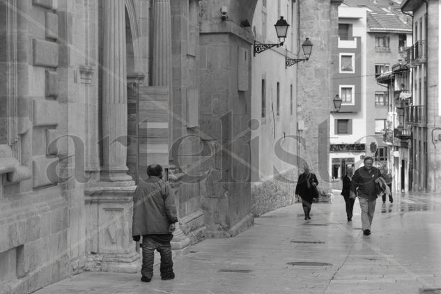 Actitudes grandes virtudes.. Arquitectura e interiorismo Blanco y Negro (Digital)