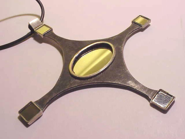 AMULETO TRANSPORTADOR DE FUERZA