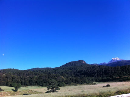 Luna, Valle y Volcán