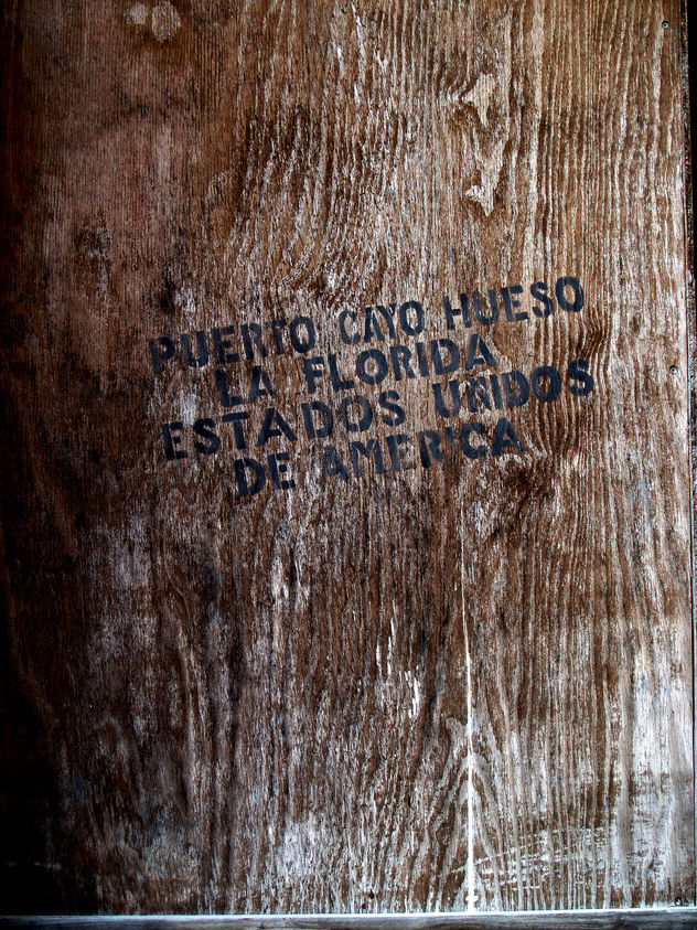 "Unidos por aguas destiladas" Serie. N0. 1