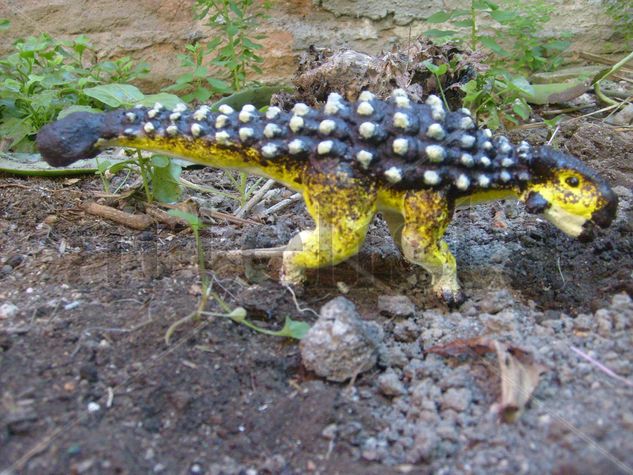 ANKYLOSAURUS Mixed Figurative