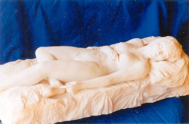 Desnudo en cama Cerámica Figurativa