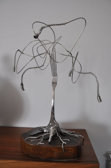 armonia Iron Figurative