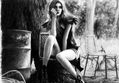 Chloe Bello, Misterio y Sensualidad
