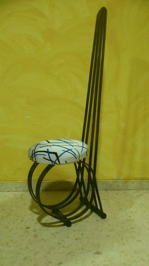 silla Iron Abstract