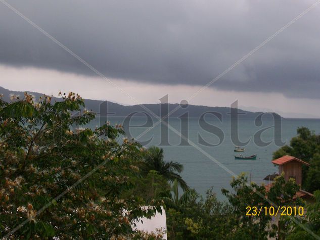 Tormenta. Serie. (1) Brasil.S.C. Naturaleza Color (Digital)