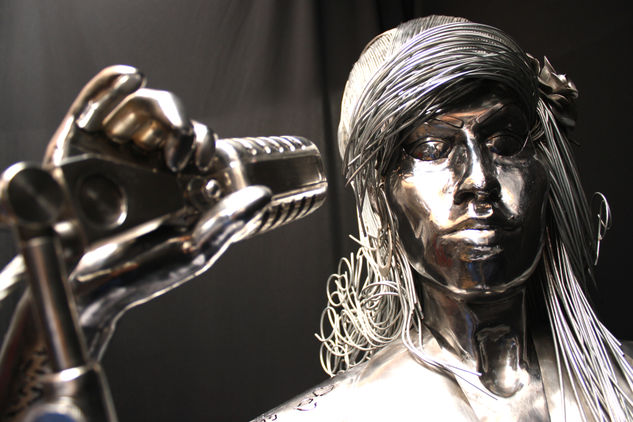 AMY WINEHOUSE DETALLE Metal Figurativa