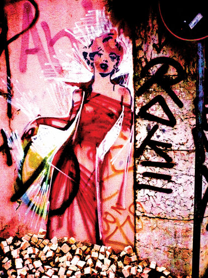 Marilyn street Travel Color (Digital)