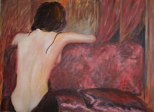 mujer en el sofa