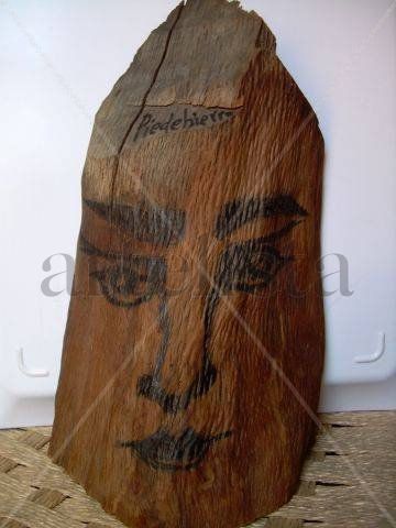 cabeza Wood Figurative