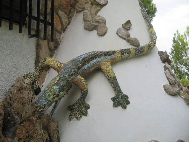 Fuente Lagarto Cerámica Figurativa