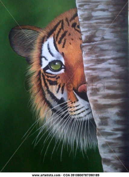 Tigre escondido