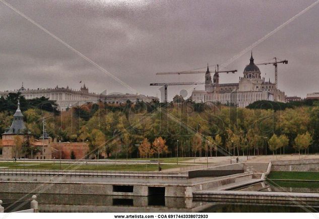 La Almudena Arquitectura e interiorismo Color (Digital)