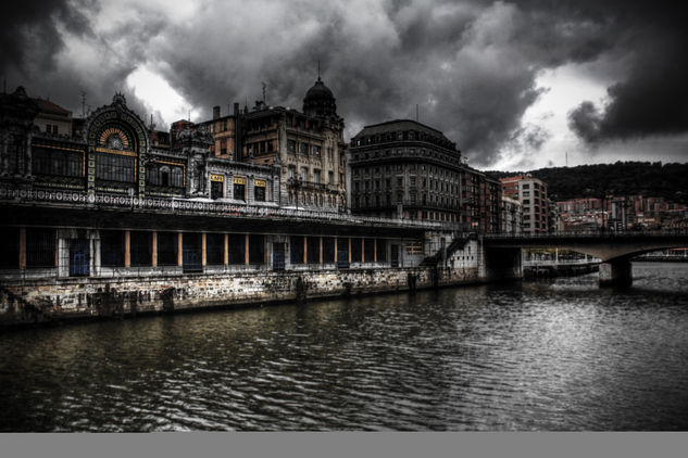 Ria de Bilbao Arquitectura e interiorismo Color (Digital)