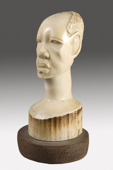 ivory carving - busto tallado en marfil Carving Figurative