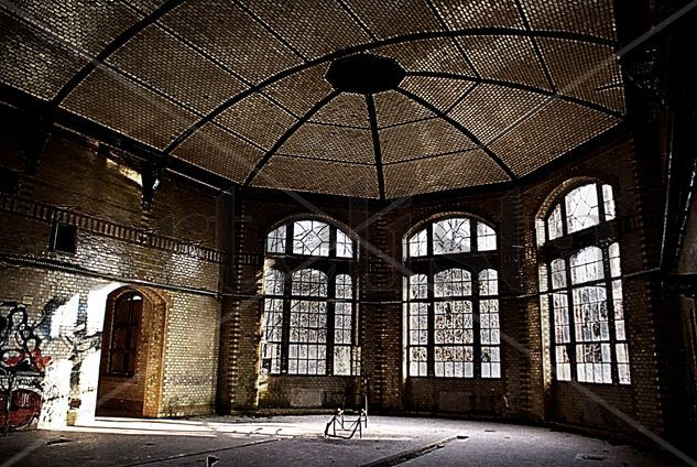 Beelitz. Camilla en pabellon cristalera Arquitectura e interiorismo Color (Digital)