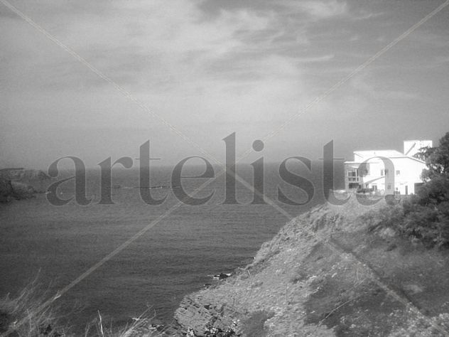 MIRANDO AL MAR