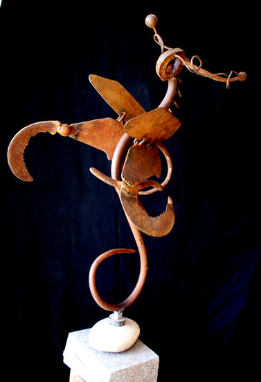 Dragón musical Iron Figurative