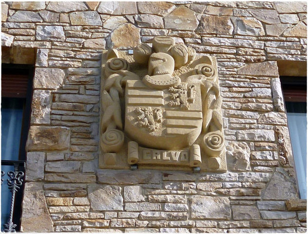 ESCUDO HERÁLDICO