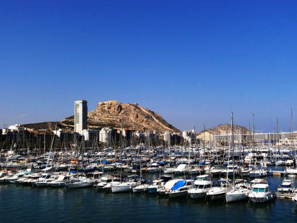 Alicante - el puerto