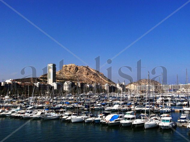 ALICANTE - EL PUERTO Photojournalism and Documentary Color (Digital)