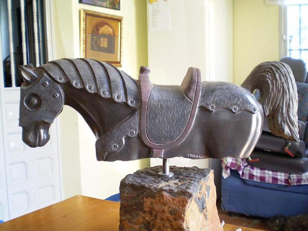 CABALLO1 Stone Figurative