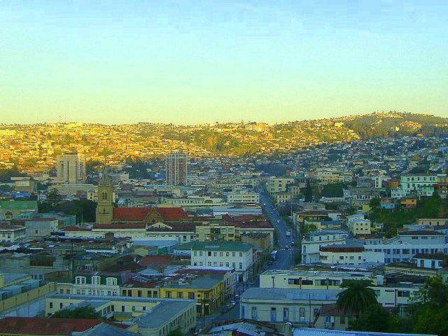 CONTRA LUZ VALPARAISO