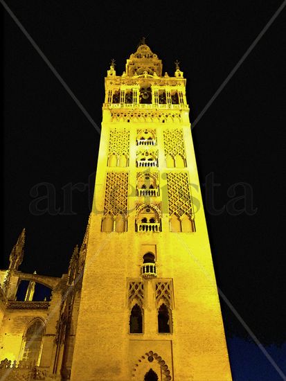 Giralda en la noche sevillana II Naturaleza Color (Digital)