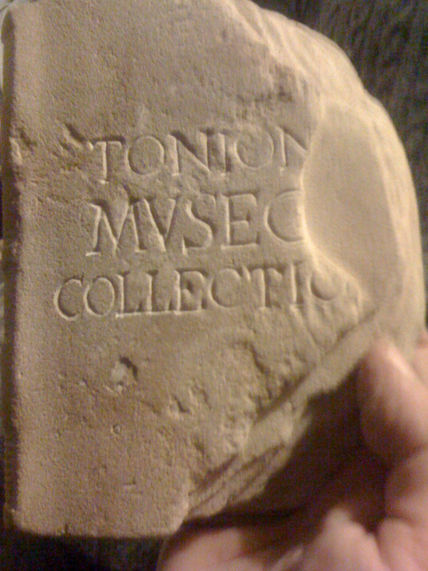 Tonioni museo...