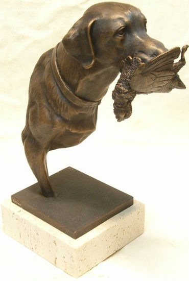 Perro Lab.Retriever con perdiz Bronce Figurativa