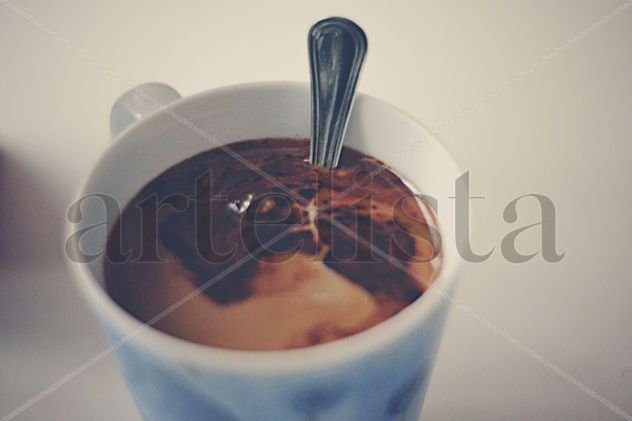 Un mundo en el café.